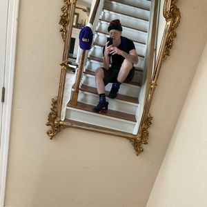 Meet your Posher, Cee